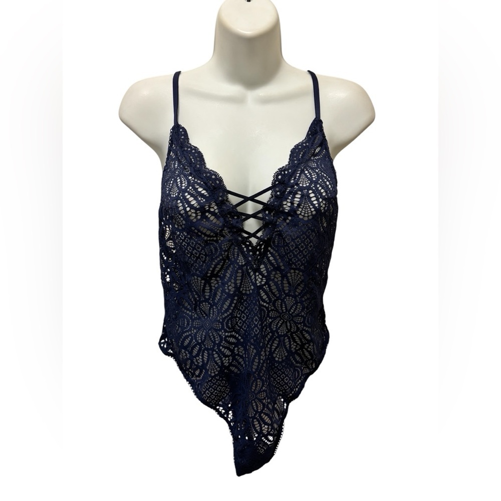 Victoria’s Secret Navy Blue Lace Crochet Bodysuit Teddy Sz L Thong Sexy Fit New